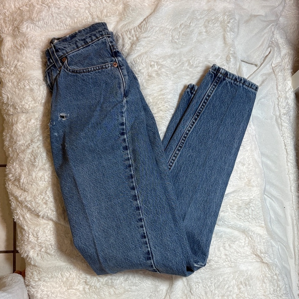 💕Levi's Classic High Rise Blue Jeans